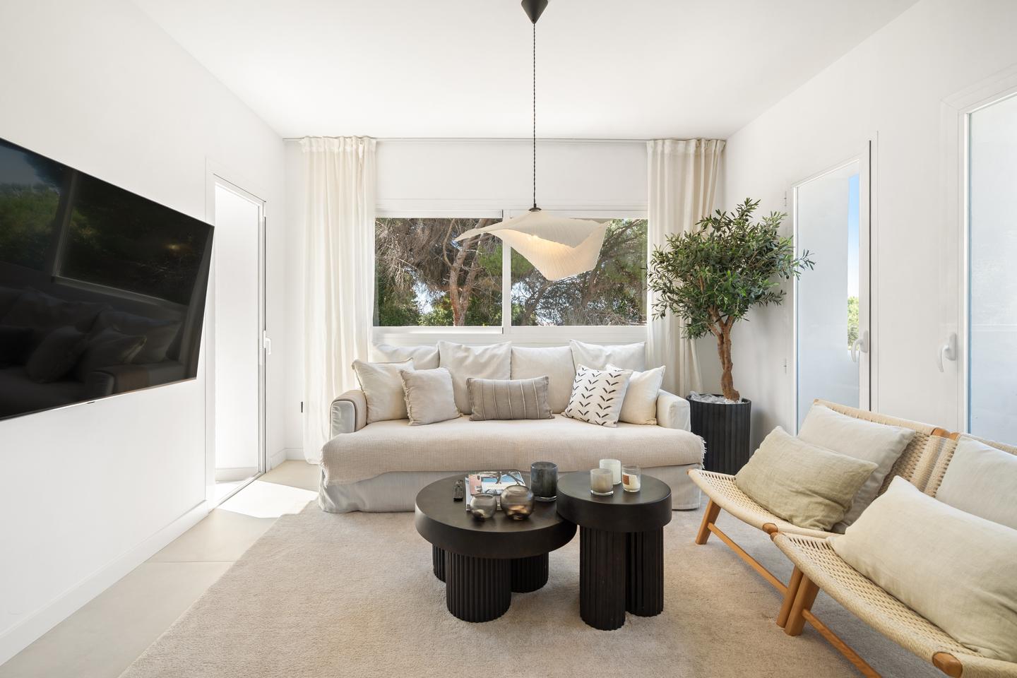 Living room, La Quinta Retreat