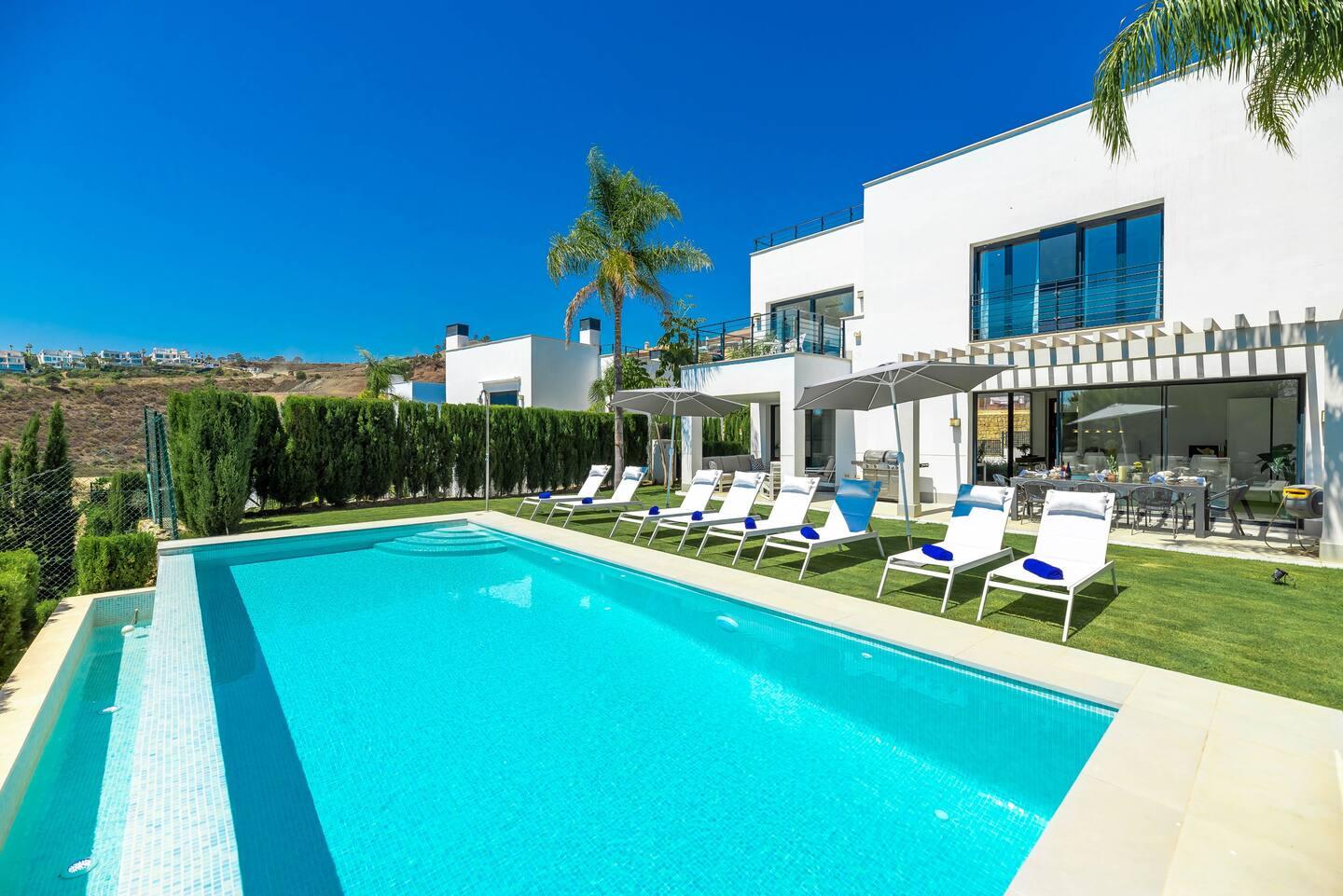 Private pool, La Resina Golf Villa