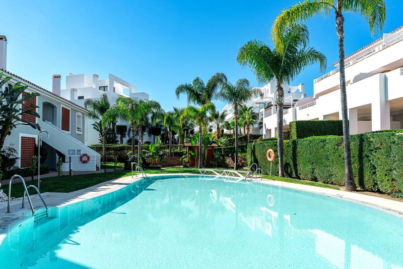 Piscina comunitaria, Apartamento en Cortijo del Mar