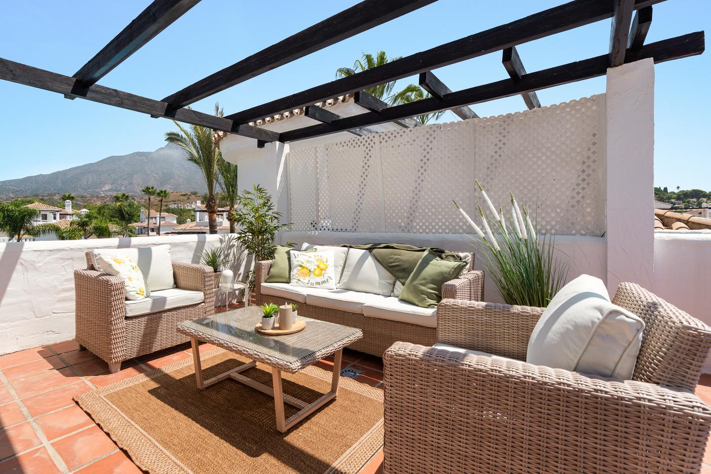 Terrace lounge, Los Naranjos Apartment