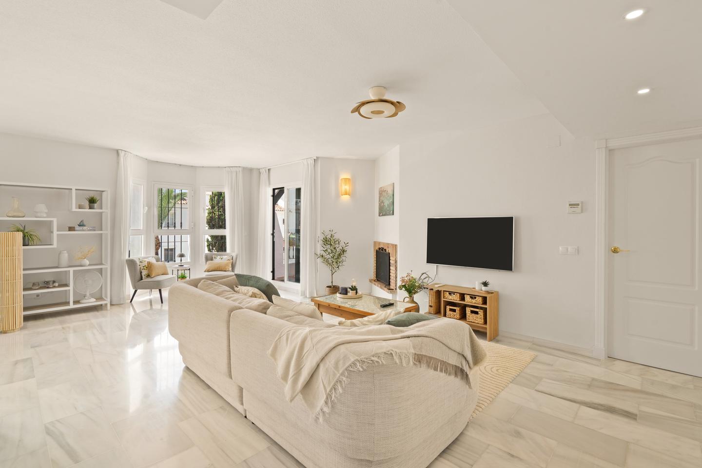 Living room, Los Naranjos Apartment