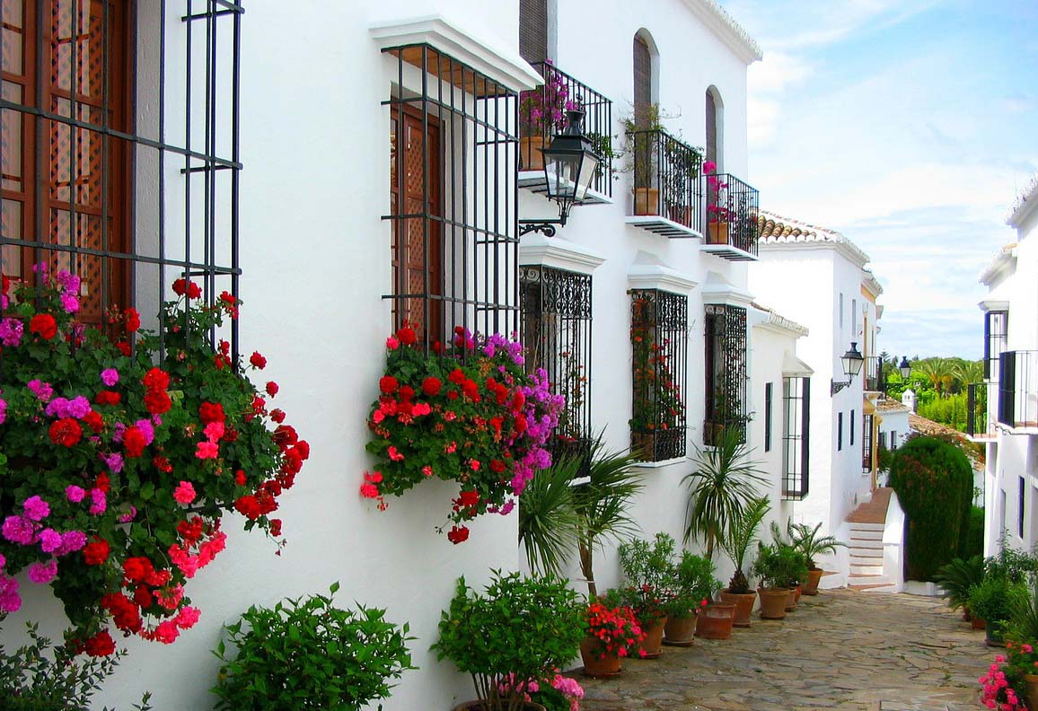 Marbella short-term rental market 2026